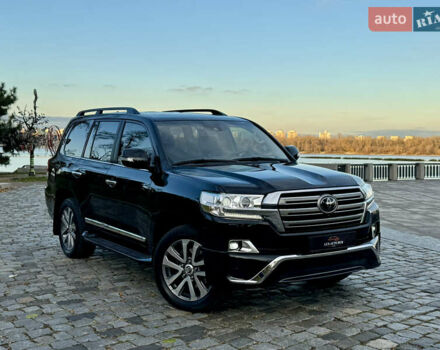 Чорний Тойота Ленд Крузер, об'ємом двигуна 4.46 л та пробігом 260 тис. км за 49999 $, фото 95 на Automoto.ua