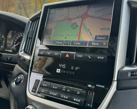 Чорний Тойота Ленд Крузер, об'ємом двигуна 4.46 л та пробігом 260 тис. км за 49999 $, фото 22 на Automoto.ua