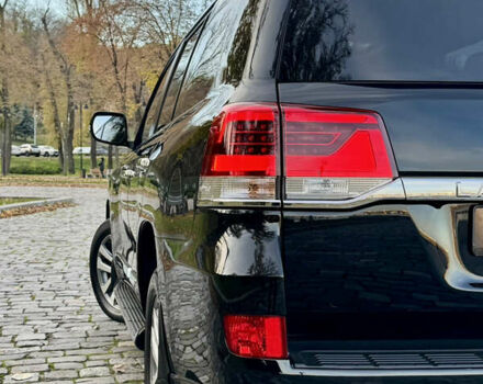 Чорний Тойота Ленд Крузер, об'ємом двигуна 4.46 л та пробігом 260 тис. км за 49999 $, фото 157 на Automoto.ua