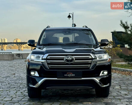 Чорний Тойота Ленд Крузер, об'ємом двигуна 4.46 л та пробігом 260 тис. км за 49999 $, фото 1 на Automoto.ua