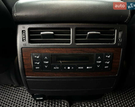 Чорний Тойота Ленд Крузер, об'ємом двигуна 4.5 л та пробігом 202 тис. км за 54990 $, фото 29 на Automoto.ua