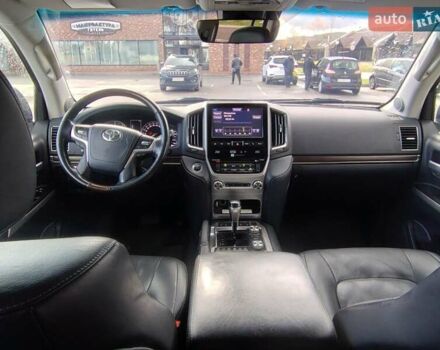 Чорний Тойота Ленд Крузер, об'ємом двигуна 4.46 л та пробігом 130 тис. км за 55000 $, фото 13 на Automoto.ua