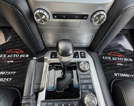 Чорний Тойота Ленд Крузер, об'ємом двигуна 4.46 л та пробігом 260 тис. км за 49999 $, фото 138 на Automoto.ua