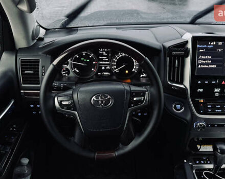 Черный Тойота Ленд Крузер, объемом двигателя 4.46 л и пробегом 179 тыс. км за 55000 $, фото 12 на Automoto.ua