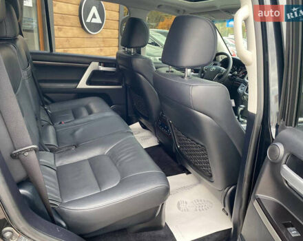 Черный Тойота Ленд Крузер, объемом двигателя 4.46 л и пробегом 232 тыс. км за 50500 $, фото 11 на Automoto.ua