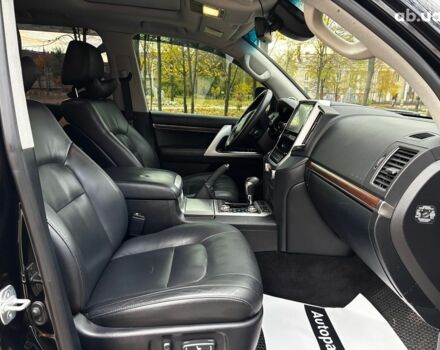 Чорний Тойота Ленд Крузер, об'ємом двигуна 4.5 л та пробігом 202 тис. км за 54990 $, фото 16 на Automoto.ua