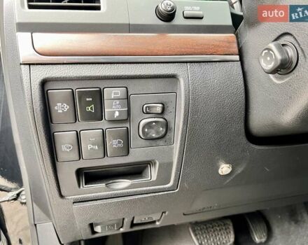 Чорний Тойота Ленд Крузер, об'ємом двигуна 4.46 л та пробігом 88 тис. км за 135000 $, фото 28 на Automoto.ua