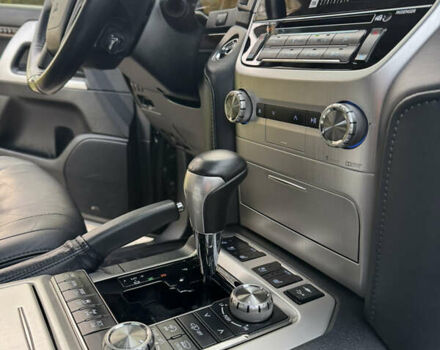 Чорний Тойота Ленд Крузер, об'ємом двигуна 4.46 л та пробігом 260 тис. км за 49999 $, фото 25 на Automoto.ua