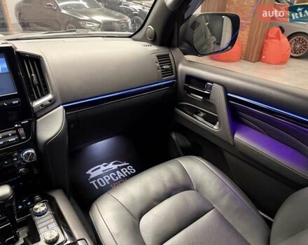 Чорний Тойота Ленд Крузер, об'ємом двигуна 4.46 л та пробігом 123 тис. км за 67400 $, фото 70 на Automoto.ua