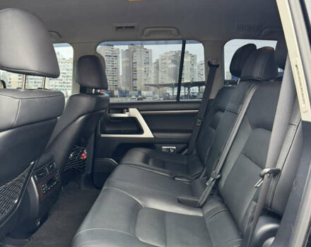 Чорний Тойота Ленд Крузер, об'ємом двигуна 4.61 л та пробігом 115 тис. км за 55000 $, фото 6 на Automoto.ua