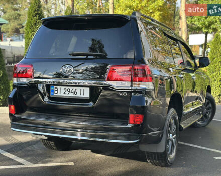 Тойота Ленд Крузер 2019 у Києві на Automoto.ua Чорний Тойота Ленд Крузер, об'ємом двигуна 4.46 л та пробігом 78 тис. км за 55800 $, фото 20 на Automoto.ua