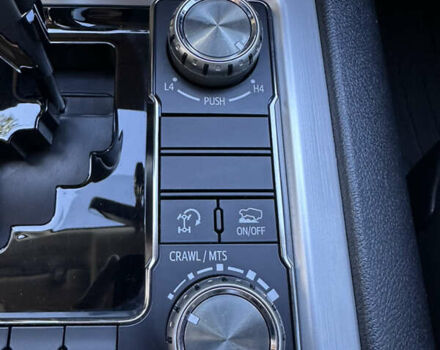 Тойота Ленд Крузер 2019 у Києві на Automoto.ua Чорний Тойота Ленд Крузер, об'ємом двигуна 4.46 л та пробігом 78 тис. км за 55800 $, фото 36 на Automoto.ua