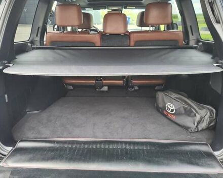 Черный Тойота Ленд Крузер, объемом двигателя 4.46 л и пробегом 152 тыс. км за 58999 $, фото 13 на Automoto.ua