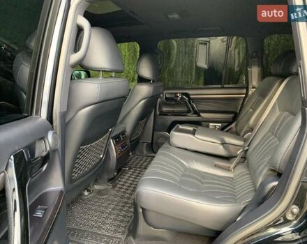 Черный Тойота Ленд Крузер, объемом двигателя 4.46 л и пробегом 190 тыс. км за 58888 $, фото 52 на Automoto.ua