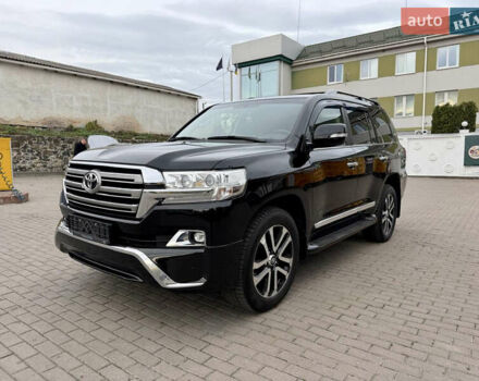 Черный Тойота Ленд Крузер, объемом двигателя 4.46 л и пробегом 93 тыс. км за 63999 $, фото 1 на Automoto.ua