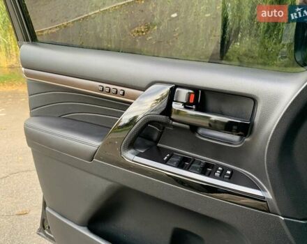 Черный Тойота Ленд Крузер, объемом двигателя 4.46 л и пробегом 190 тыс. км за 58888 $, фото 23 на Automoto.ua