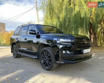Черный Тойота Ленд Крузер, объемом двигателя 4.46 л и пробегом 190 тыс. км за 58888 $, фото 2 на Automoto.ua