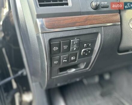 Черный Тойота Ленд Крузер, объемом двигателя 4.46 л и пробегом 95 тыс. км за 57500 $, фото 35 на Automoto.ua