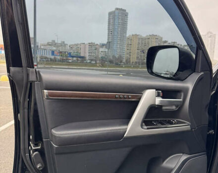 Чорний Тойота Ленд Крузер, об'ємом двигуна 4.61 л та пробігом 115 тис. км за 55000 $, фото 8 на Automoto.ua