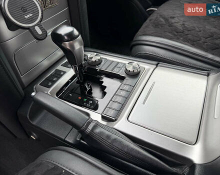 Черный Тойота Ленд Крузер, объемом двигателя 4.46 л и пробегом 93 тыс. км за 63999 $, фото 26 на Automoto.ua