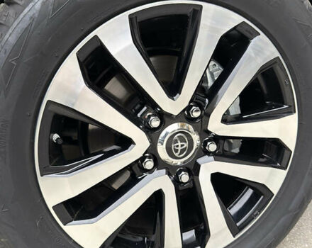 Чорний Тойота Ленд Крузер, об'ємом двигуна 4.46 л та пробігом 8 тис. км за 95000 $, фото 22 на Automoto.ua