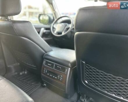 Черный Тойота Ленд Крузер, объемом двигателя 4.46 л и пробегом 95 тыс. км за 57500 $, фото 19 на Automoto.ua