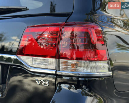 Тойота Ленд Крузер 2019 у Києві на Automoto.ua Чорний Тойота Ленд Крузер, об'ємом двигуна 4.46 л та пробігом 78 тис. км за 55800 $, фото 24 на Automoto.ua