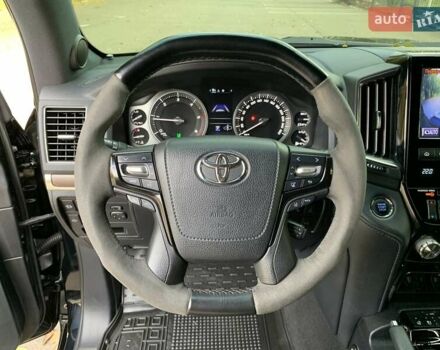 Черный Тойота Ленд Крузер, объемом двигателя 4.46 л и пробегом 190 тыс. км за 58888 $, фото 27 на Automoto.ua