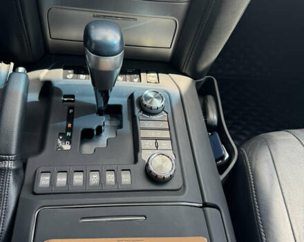 Черный Тойота Ленд Крузер, объемом двигателя 4.46 л и пробегом 199 тыс. км за 65000 $, фото 7 на Automoto.ua