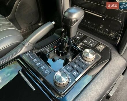 Черный Тойота Ленд Крузер, объемом двигателя 4.46 л и пробегом 190 тыс. км за 58888 $, фото 45 на Automoto.ua