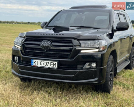 Черный Тойота Ленд Крузер, объемом двигателя 4.46 л и пробегом 199 тыс. км за 65000 $, фото 1 на Automoto.ua