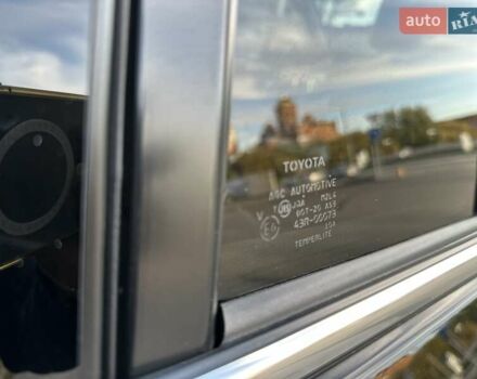 Черный Тойота Ленд Крузер, объемом двигателя 4.46 л и пробегом 95 тыс. км за 57500 $, фото 11 на Automoto.ua