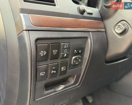 Черный Тойота Ленд Крузер, объемом двигателя 4.46 л и пробегом 93 тыс. км за 63999 $, фото 24 на Automoto.ua