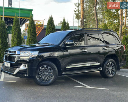 Тойота Ленд Крузер 2019 у Києві на Automoto.ua Чорний Тойота Ленд Крузер, об'ємом двигуна 4.46 л та пробігом 78 тис. км за 55800 $, фото 4 на Automoto.ua
