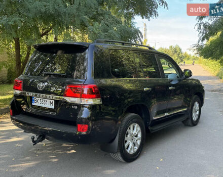 Тойота Ленд Крузер 2020 в Ровно на Automoto.ua Черный Тойота Ленд Крузер, объемом двигателя 4.46 л и пробегом 79 тыс. км за 65900 $, фото 8 на Automoto.ua