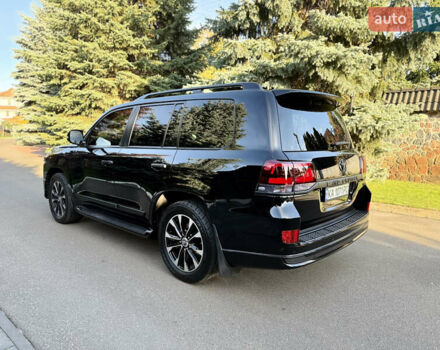 Тойота Ленд Крузер 2020 у Києві на Automoto.ua Чорний Тойота Ленд Крузер, об'ємом двигуна 4.46 л та пробігом 75 тис. км за 67000 $, фото 17 на Automoto.ua