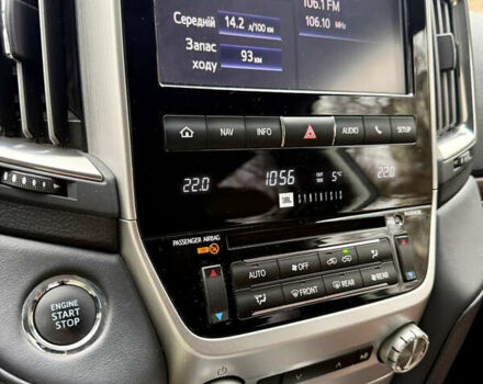 Черный Тойота Ленд Крузер, объемом двигателя 4.46 л и пробегом 58 тыс. км за 73000 $, фото 11 на Automoto.ua