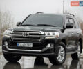 Черный Тойота Ленд Крузер, объемом двигателя 4.61 л и пробегом 67 тыс. км за 62800 $, фото 1 на Automoto.ua