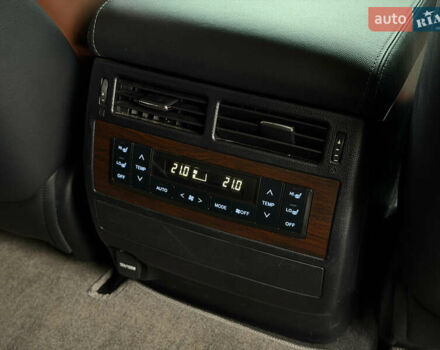 Черный Тойота Ленд Крузер, объемом двигателя 4.61 л и пробегом 67 тыс. км за 62800 $, фото 75 на Automoto.ua
