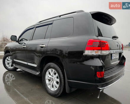 Черный Тойота Ленд Крузер, объемом двигателя 4.61 л и пробегом 67 тыс. км за 62800 $, фото 17 на Automoto.ua