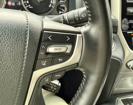 Черный Тойота Ленд Крузер, объемом двигателя 4.46 л и пробегом 58 тыс. км за 73000 $, фото 9 на Automoto.ua