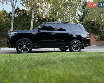 Тойота Ленд Крузер 2020 у Києві на Automoto.ua Чорний Тойота Ленд Крузер, об'ємом двигуна 4.46 л та пробігом 75 тис. км за 67000 $, фото 7 на Automoto.ua
