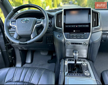 Черный Тойота Ленд Крузер, объемом двигателя 4.46 л и пробегом 133 тыс. км за 69999 $, фото 11 на Automoto.ua