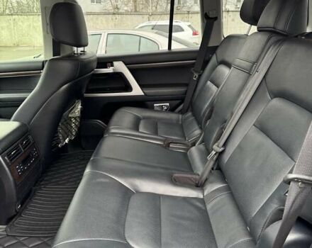 Чорний Тойота Ленд Крузер, об'ємом двигуна 4.61 л та пробігом 56 тис. км за 66000 $, фото 9 на Automoto.ua