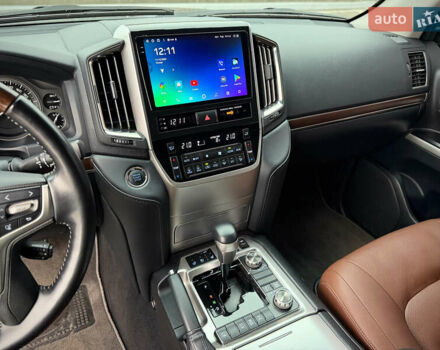 Черный Тойота Ленд Крузер, объемом двигателя 4.61 л и пробегом 67 тыс. км за 62800 $, фото 76 на Automoto.ua
