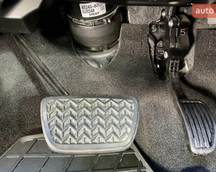 Черный Тойота Ленд Крузер, объемом двигателя 4.46 л и пробегом 58 тыс. км за 73000 $, фото 26 на Automoto.ua