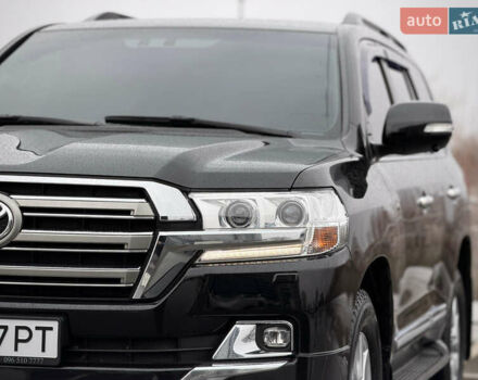 Черный Тойота Ленд Крузер, объемом двигателя 4.61 л и пробегом 67 тыс. км за 62800 $, фото 1 на Automoto.ua