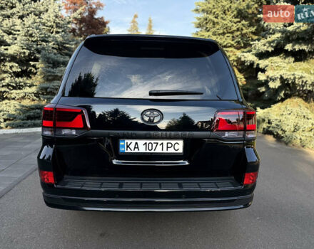 Тойота Ленд Крузер 2020 у Києві на Automoto.ua Чорний Тойота Ленд Крузер, об'ємом двигуна 4.46 л та пробігом 75 тис. км за 67000 $, фото 14 на Automoto.ua