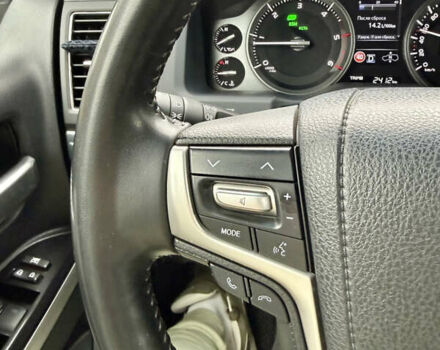 Черный Тойота Ленд Крузер, объемом двигателя 4.46 л и пробегом 58 тыс. км за 73000 $, фото 8 на Automoto.ua