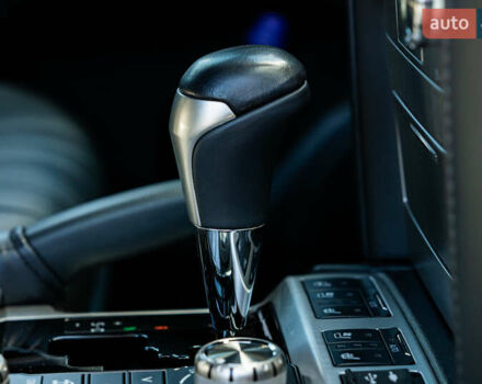 Чорний Тойота Ленд Крузер, об'ємом двигуна 4.46 л та пробігом 46 тис. км за 78000 $, фото 16 на Automoto.ua